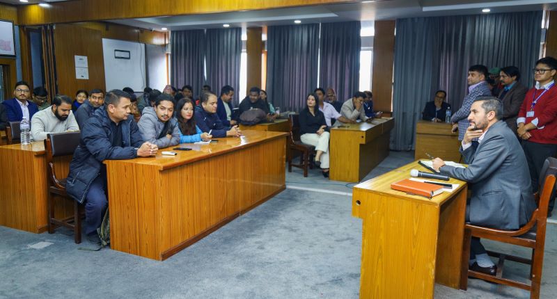 अनलाइन टिभीलाई नयाँ मूलधारको मिडियाका रूपमा स्थापित गर्नुपर्छ : सञ्चारमन्त्री खरेल अनलाइन टिभीलाई नयाँ मूलधारको मिडियाका रूपमा स्थापित गर्नुपर्छ : सञ्चारमन्त्री खरेल