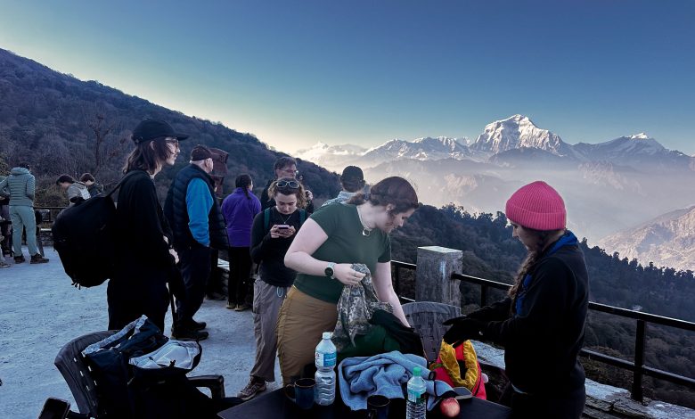 नेपाल भ्रमणमा आएका पर्यटकको दैनिक औसत खर्च १९ प्रतिशतले घट्यो