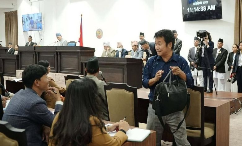 हर्क साम्पाङद्वारा संसद बैठक बहिस्कार