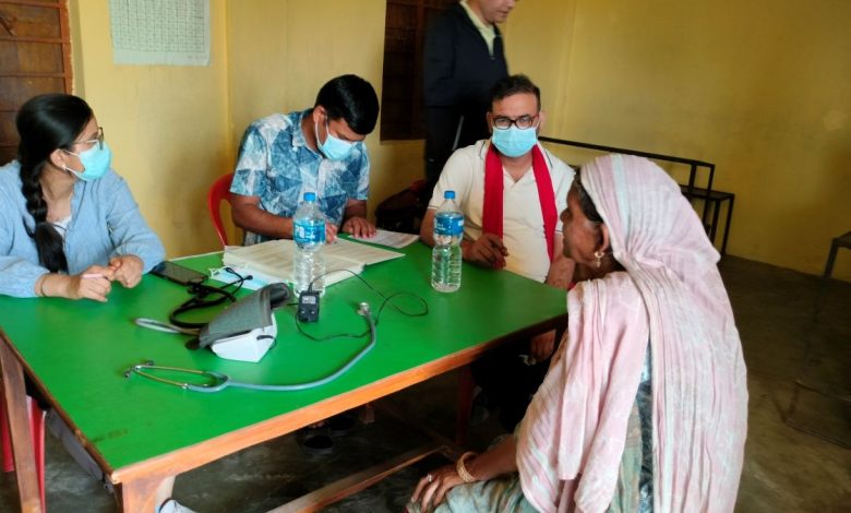निःशुल्क विशेषज्ञ स्वास्थ्य शिविरबाट दुई सय ४५ जना लाभान्वित