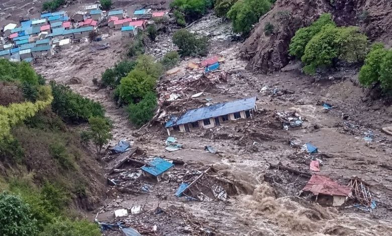 हुम्लाको नेप्का गाउँमा पहिरोले विद्यालय भवन बगायो